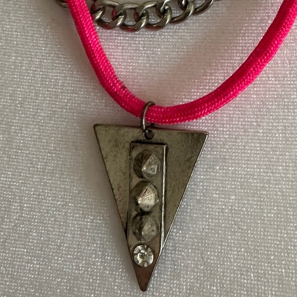 80's Retro Inspired Layered Necklace - Picture 3 of 7